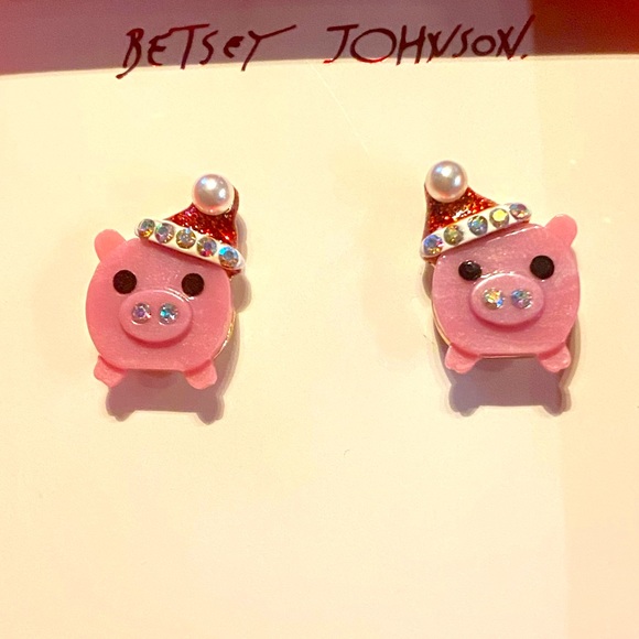 New Betsey Johnson HOLIDAY WHIMSY SANTA PIG STUDS PINK - Picture 5 of 6